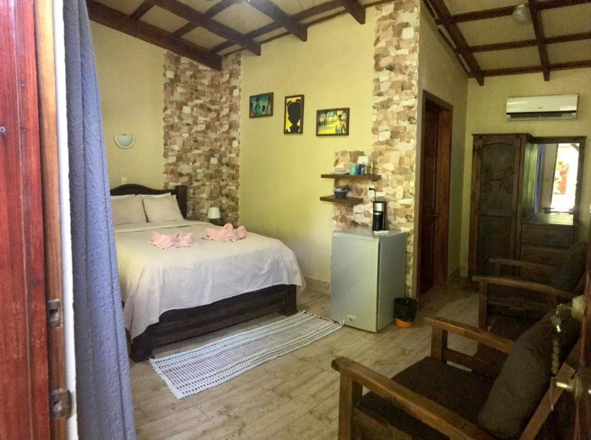 Hotel Casa Caribbean Coconut Cahuita Esterno foto